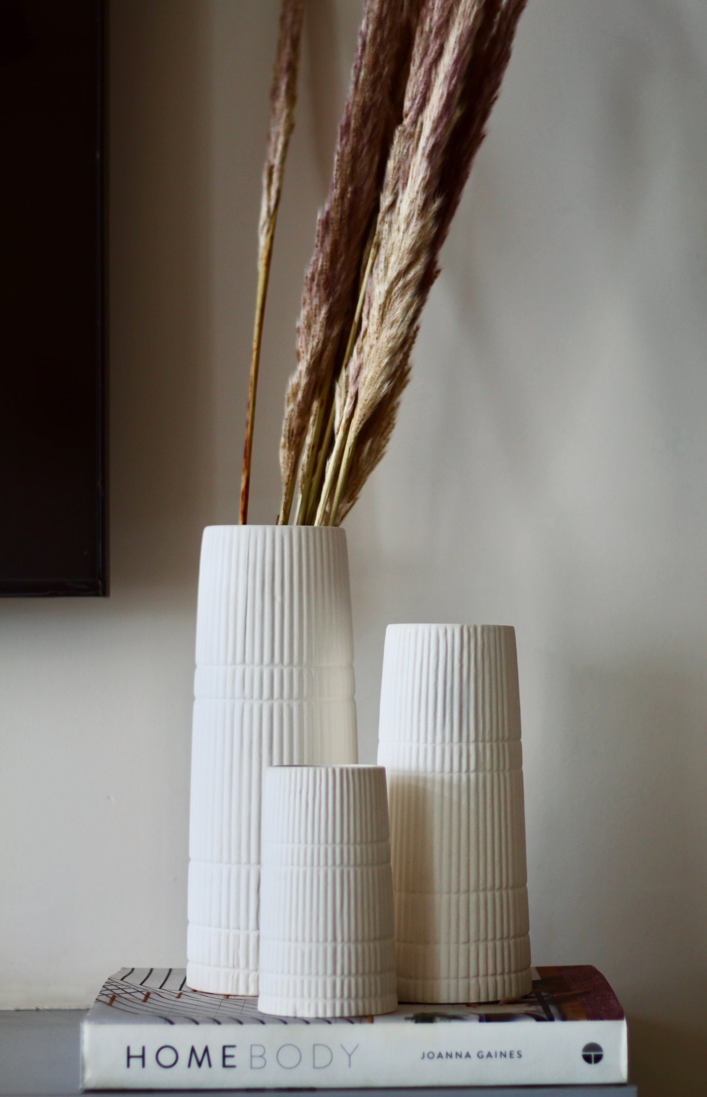 Linea Vase Single - Snow