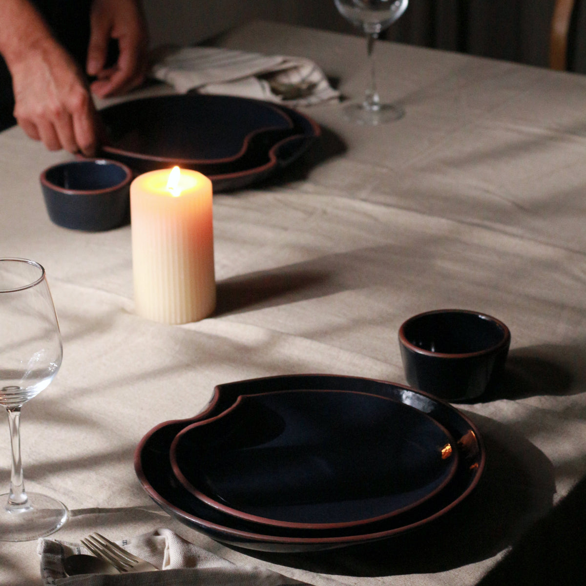 silvat - stoneware dinner plate set, rust midnight